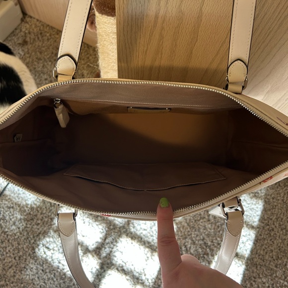 Coach Snail Print Gallery Tote Bag - Picture 4 of 6